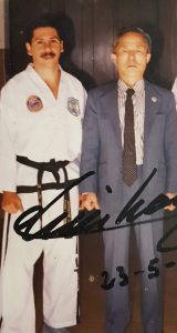 Condomi-Choi autografo